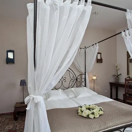 Tacl Hotel 3*
