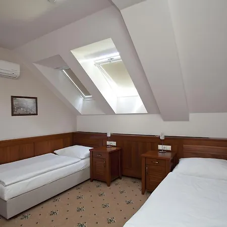 Hotel Tacl 3*