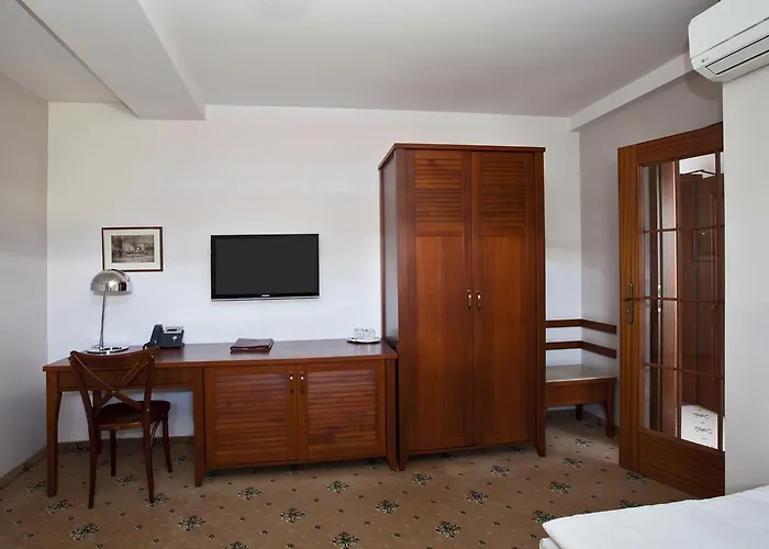 Hotel Tacl 3*
