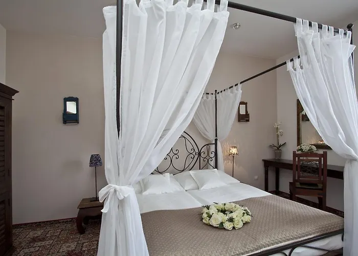 Tacl Hotel 3*