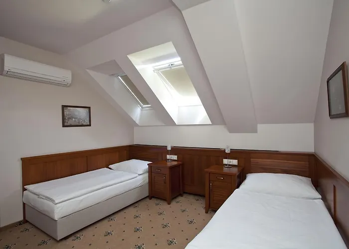 Hotel Tacl 3*